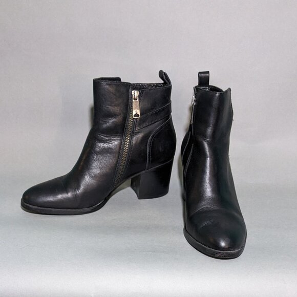 Lauren Ralph Lauren Shoes - Lauren Ralph Lauren Ankle Booties W/Buckle Size 9.5B Preowned
